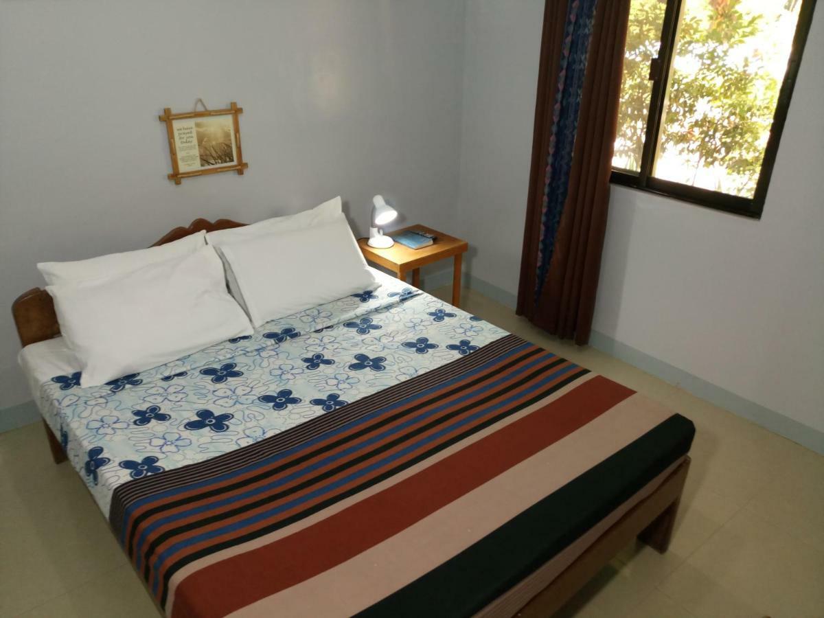 Green Park Tourist Inn Puerto Princesa Bagian luar foto