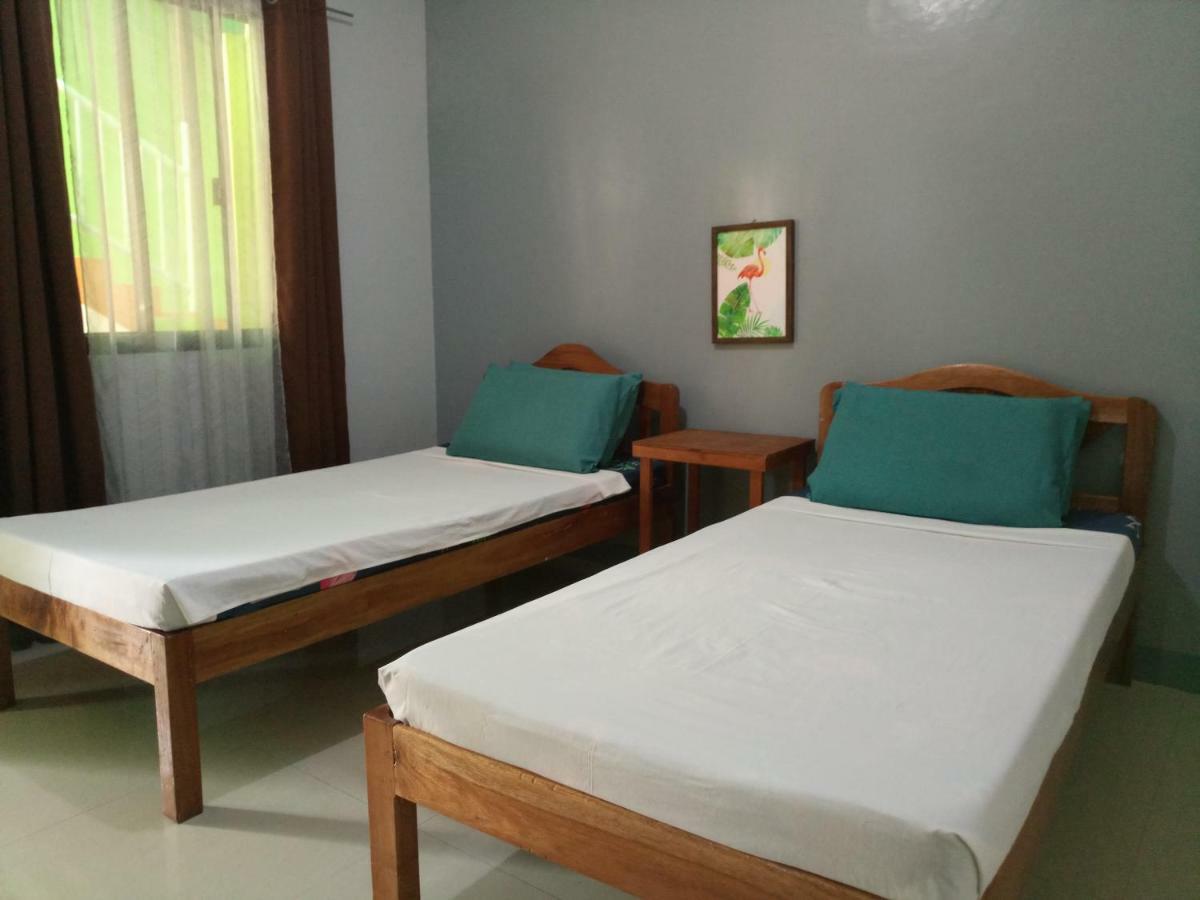 Green Park Tourist Inn Puerto Princesa Bagian luar foto