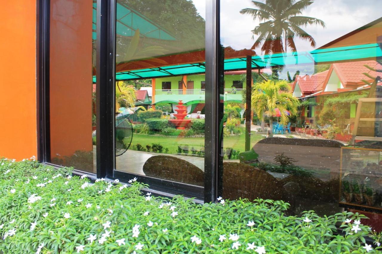 Green Park Tourist Inn Puerto Princesa Bagian luar foto