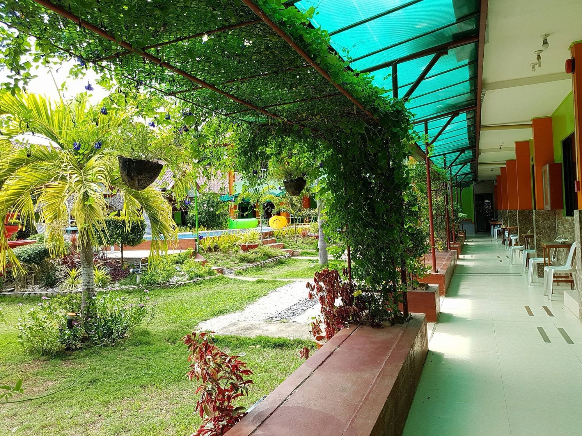 Green Park Tourist Inn Puerto Princesa Bagian luar foto